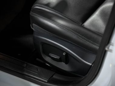 Jaguar XE 2015 года, 149 533 км - вид 15