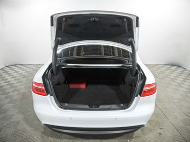 Jaguar XE 2015 года, 149 533 км - вид 19