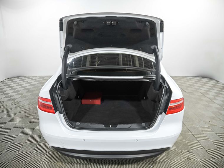 Jaguar XE 2015 года, 149 533 км - вид 19