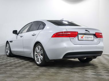 Jaguar XE 2015 года, 149 533 км - вид 6