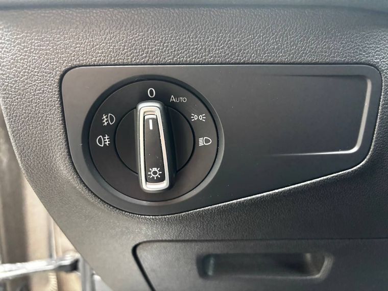 Volkswagen Tiguan 2018 года, 180 216 км - вид 15