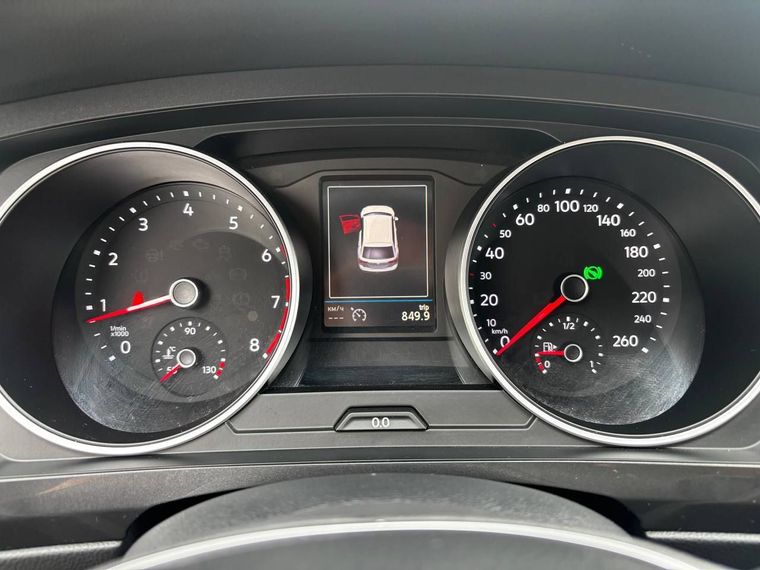 Volkswagen Tiguan 2018 года, 180 216 км - вид 8