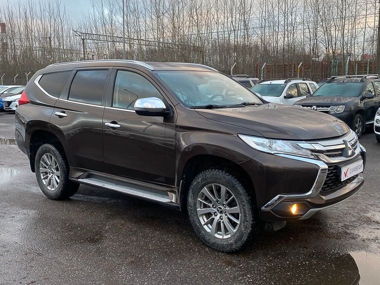 Mitsubishi Pajero Sport 2018 года, 117 829 км - вид 3