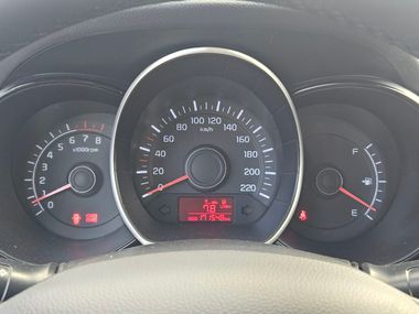 Kia Rio 2014 года, 171 384 км - вид 8