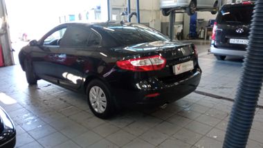 Renault Fluence 2013 года, 142 724 км - вид 4