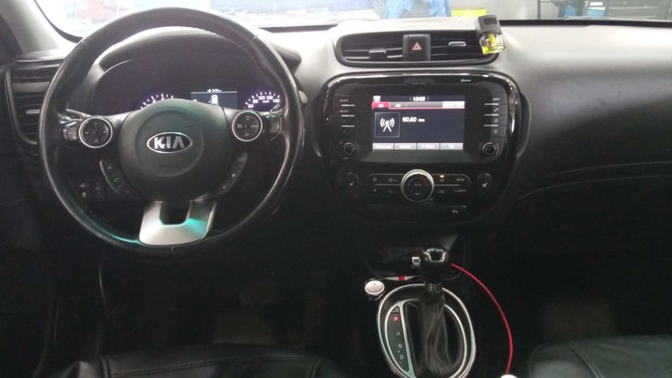 KIA Soul 2018 года, 129 574 км - вид 5