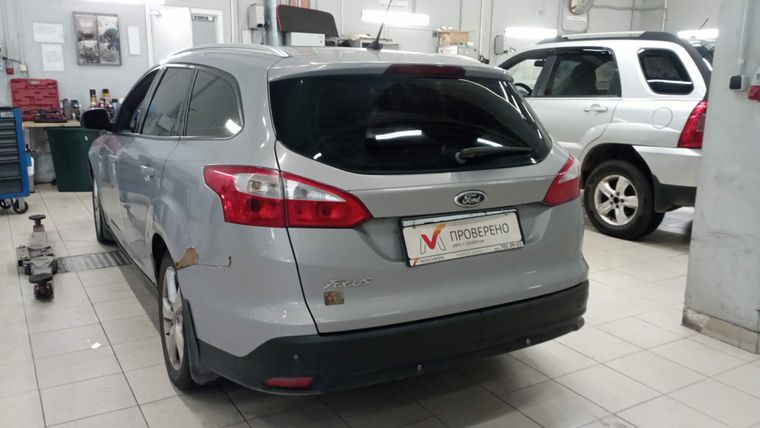 Ford Focus 2012 года, 277 000 км - вид 4
