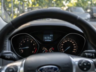 Ford Focus 2012 года, 277 000 км - вид 5