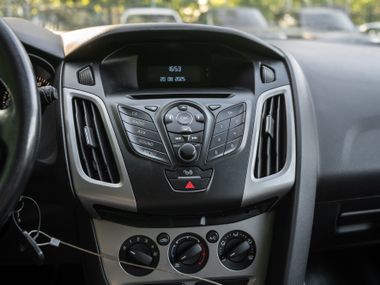 Ford Focus 2012 года, 277 000 км - вид 7