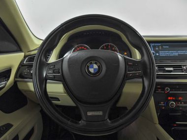 BMW 7 серия 2012 года, 213 229 км - вид 10