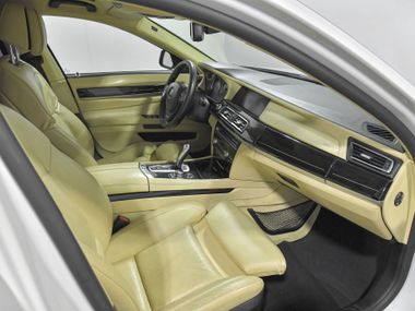 BMW 7 серия 2012 года, 213 229 км - вид 24