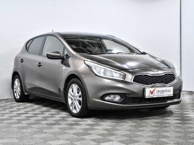 KIA Ceed 2012 года, 188 080 км - вид 3