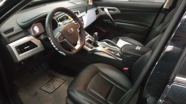 Geely Atlas 2018 года, 124 326 км - вид 5