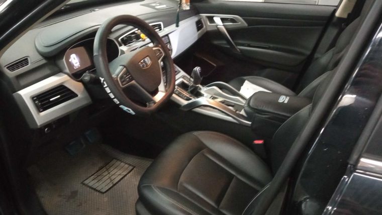 Geely Atlas 2018 года, 124 326 км - вид 5