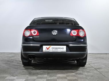 Volkswagen Passat 2009 года, 217 428 км - вид 5