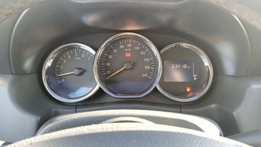 Renault Duster 2016 года, 150 354 км - вид 8