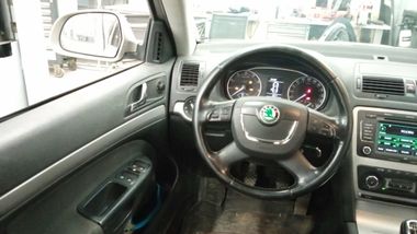 Skoda Octavia 2011 года, 231 608 км - вид 5