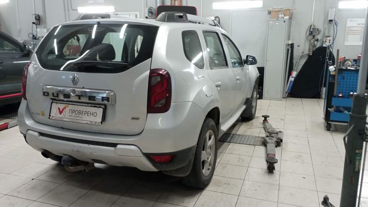 Renault Duster 2016 года, 256 428 км - вид 3