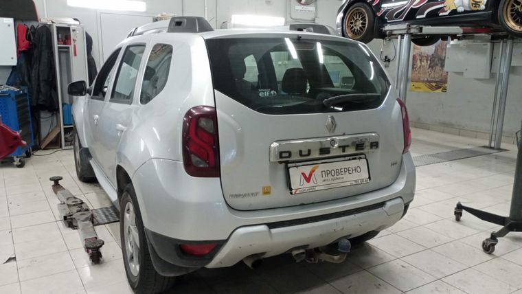 Renault Duster 2016 года, 256 428 км - вид 4