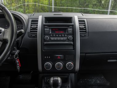 Nissan X-Trail 2013 года, 170 042 км - вид 9