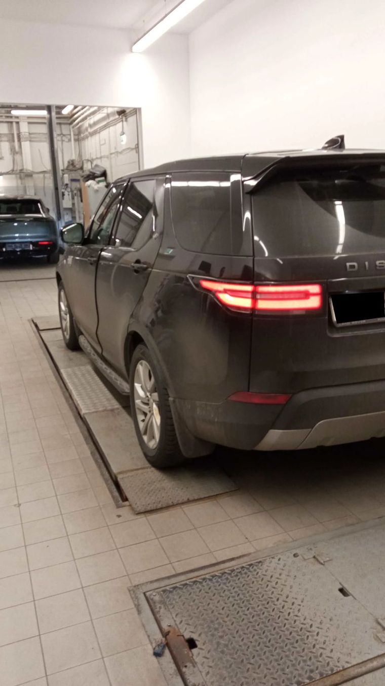 Land Rover Discovery 2020 года, 161 559 км - вид 4