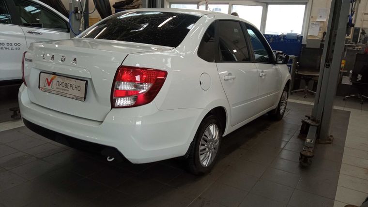 ВАЗ (LADA) Granta 2023 года, 49 081 км - вид 3
