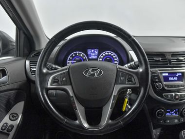 Hyundai Solaris 2015 года, 99 728 км - вид 9