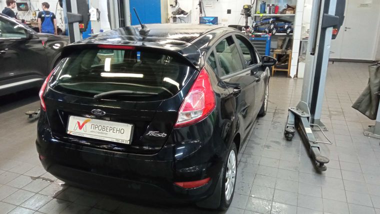 Ford Fiesta 2018 года, 88 049 км - вид 3