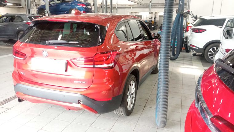 BMW X1 2020 года, 124 165 км - вид 4