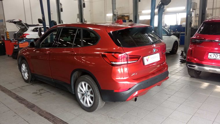 BMW X1 2020 года, 124 165 км - вид 3