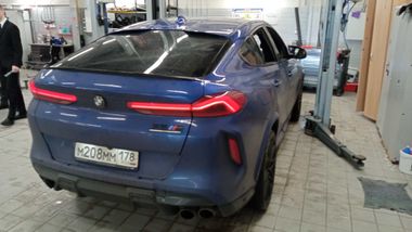 BMW X6 M 2020 года, 60 147 км - вид 4