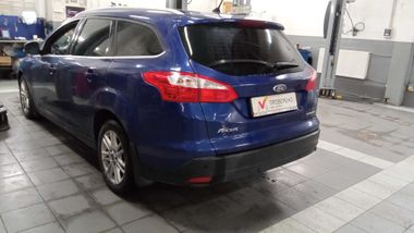 Ford Focus 2014 года, 178 876 км - вид 4