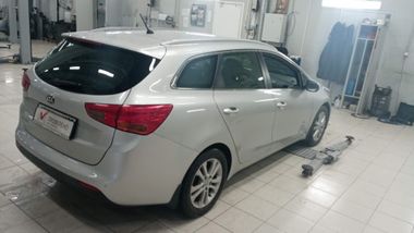 KIA Ceed 2014 года, 139 353 км - вид 4