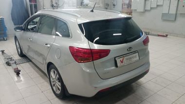 KIA Ceed 2014 года, 139 353 км - вид 3