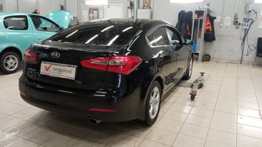 KIA Cerato 2014 года, 149 681 км - вид 3