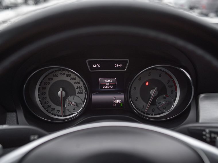 Mercedes-Benz CLA-класс 2015 года, 205 210 км - вид 5