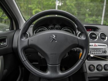 Peugeot 408 2012 года, 103 544 км - вид 6