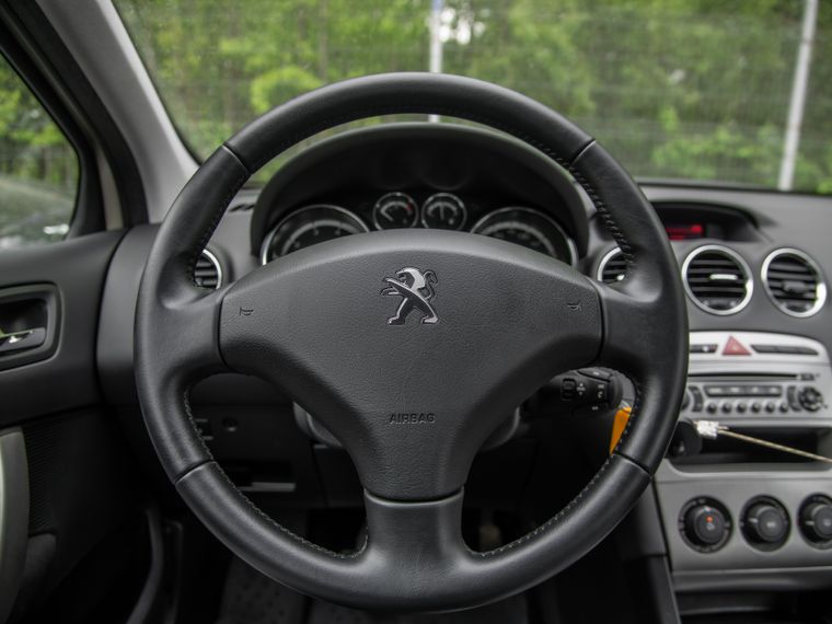 Peugeot 408 2012 года, 103 544 км - вид 6