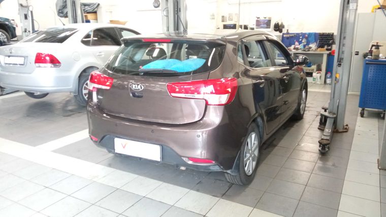 KIA Rio 2016 года, 112 118 км - вид 3