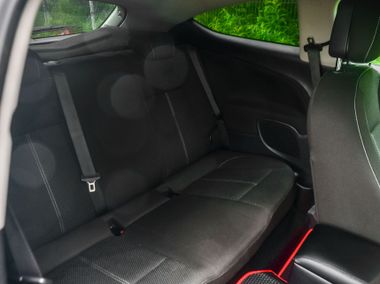 Opel Astra GTC 2012 года, 156 592 км - вид 11