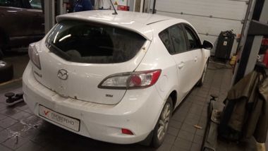 Mazda 3 2012 года, 180 670 км - вид 3