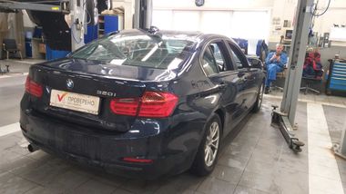 BMW 3 серия 2013 года, 181 837 км - вид 3