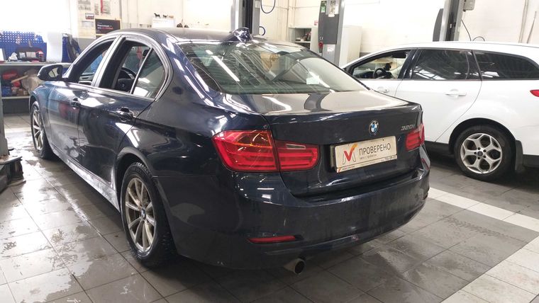 BMW 3 серия 2013 года, 181 837 км - вид 4
