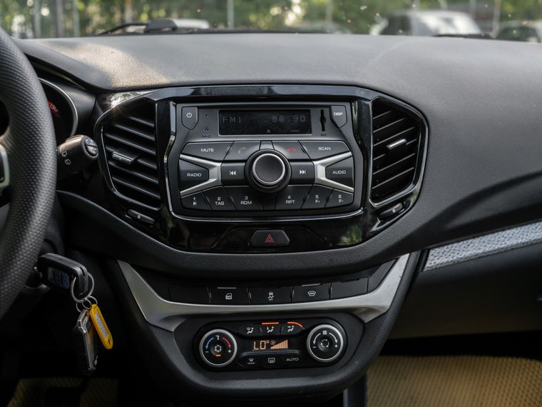 ВАЗ (LADA) Vesta 2019 года, 131 874 км - вид 9