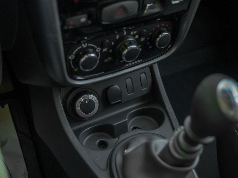 Renault Duster 2013 года, 198 283 км - вид 8