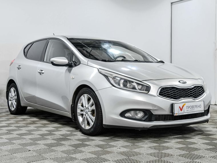 KIA Ceed 2013 года, 274 337 км - вид 4