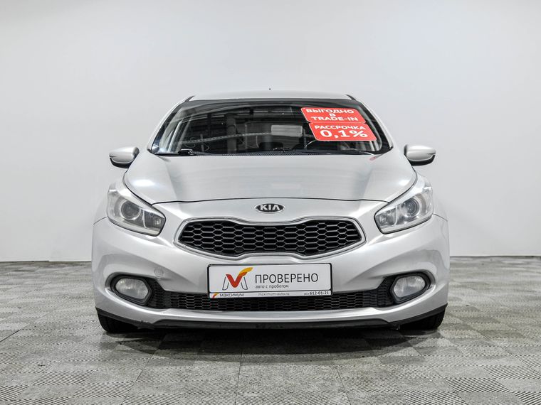 KIA Ceed 2013 года, 274 337 км - вид 3