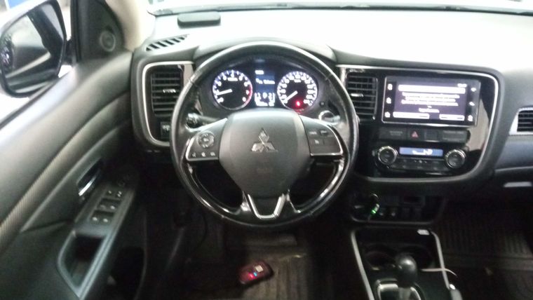 Mitsubishi Outlander 2018 года, 116 856 км - вид 5