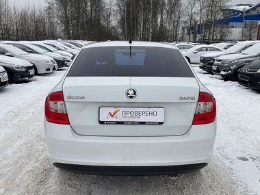 Skoda Rapid 2015 года, 134 191 км - вид 6