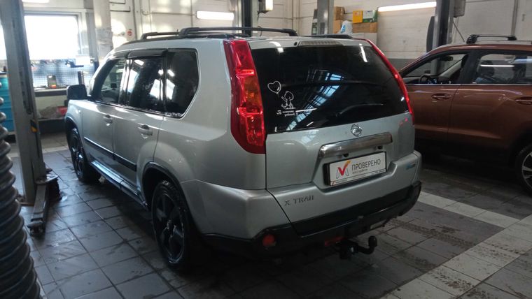 Nissan X-Trail 2010 года, 170 000 км - вид 4